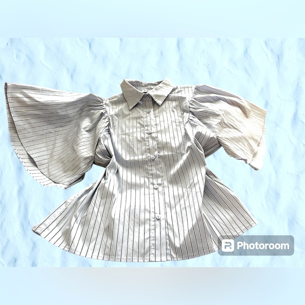 NWT. Women’s 3/4 Length Bell Sleeve Blouse. Lt. Blue w/ Black/White Stripes. Med